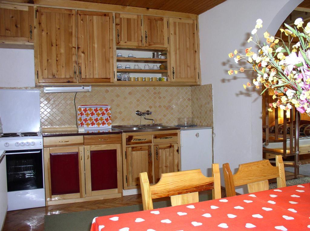 Apartmani U Borovoj Sumi Ζλάτιμπορ Δωμάτιο φωτογραφία