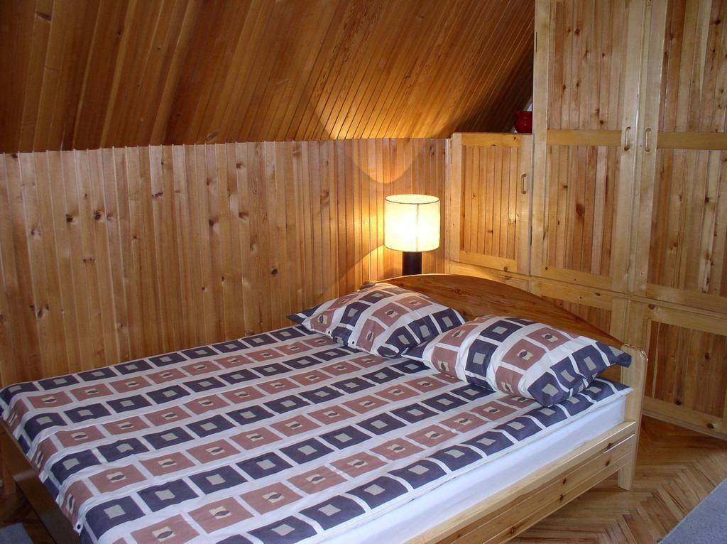 Apartmani U Borovoj Sumi Ζλάτιμπορ Δωμάτιο φωτογραφία