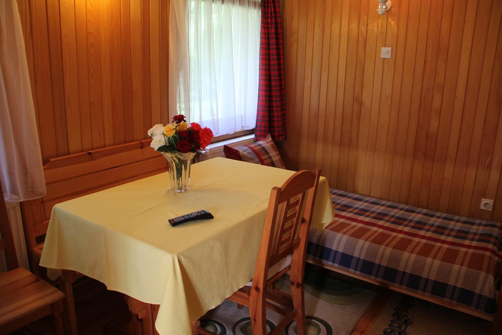 Apartmani U Borovoj Sumi Ζλάτιμπορ Δωμάτιο φωτογραφία